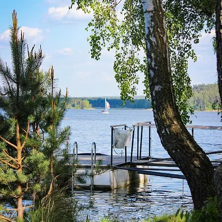 Jezerní S Terasou A Saunou V Lakepark