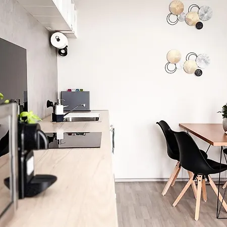 Jezerni S Terasou A Saunou V Lakepark *