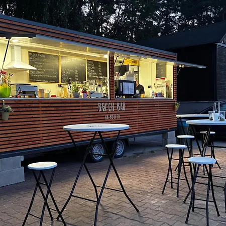 Jezerni S Terasou A Saunou V Lakepark