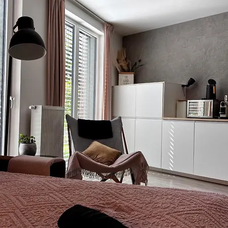 Jezerni S Terasou A Saunou V Lakepark 도크시